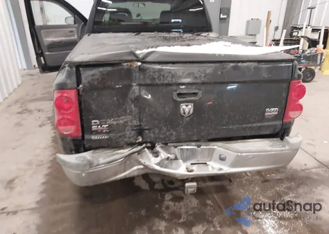 2005 Dodge Dakota Slt z USA, uszkodzony, nr VIN 1D7HW48N65S260915